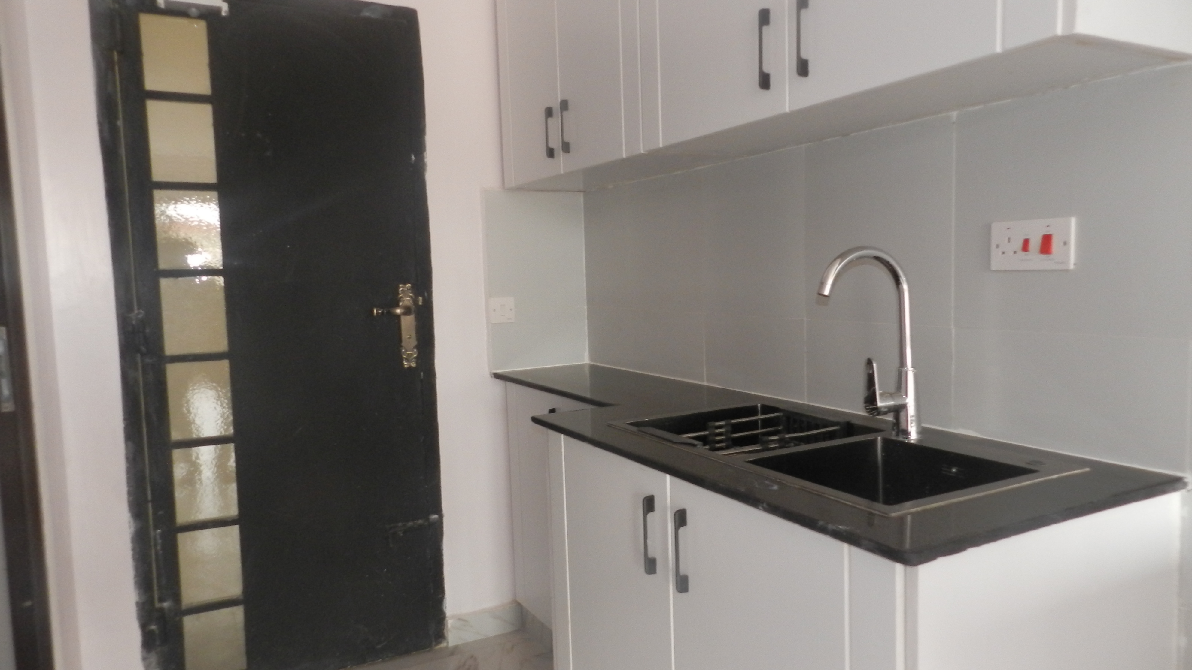 Apartment in Ngando, Ngando, Kenya - Photo 2